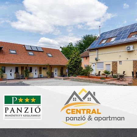 Bed and Breakfast Central Panzio Gyula Exterior foto