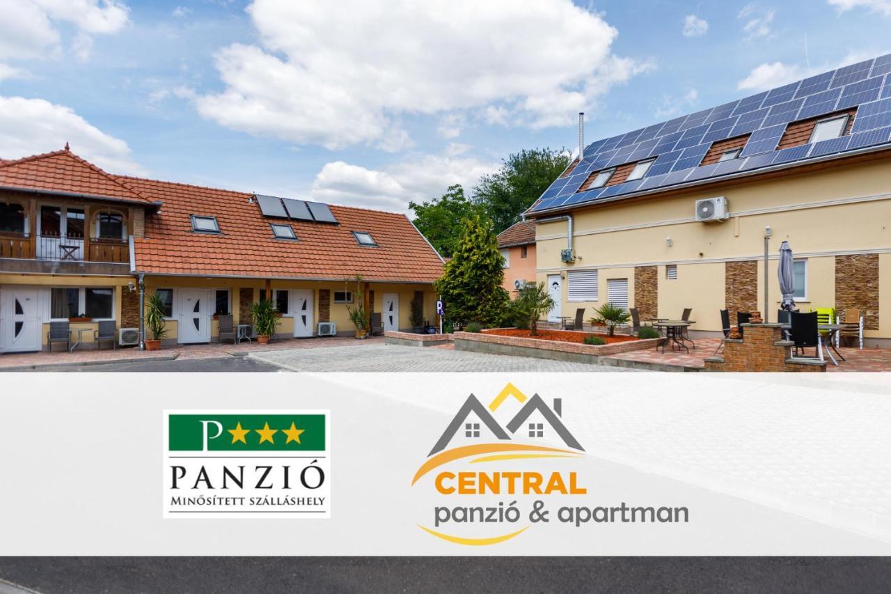 Bed and Breakfast Central Panzio Gyula Exterior foto